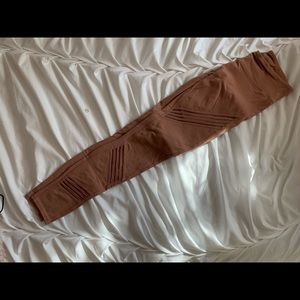 blush pink alo leggings